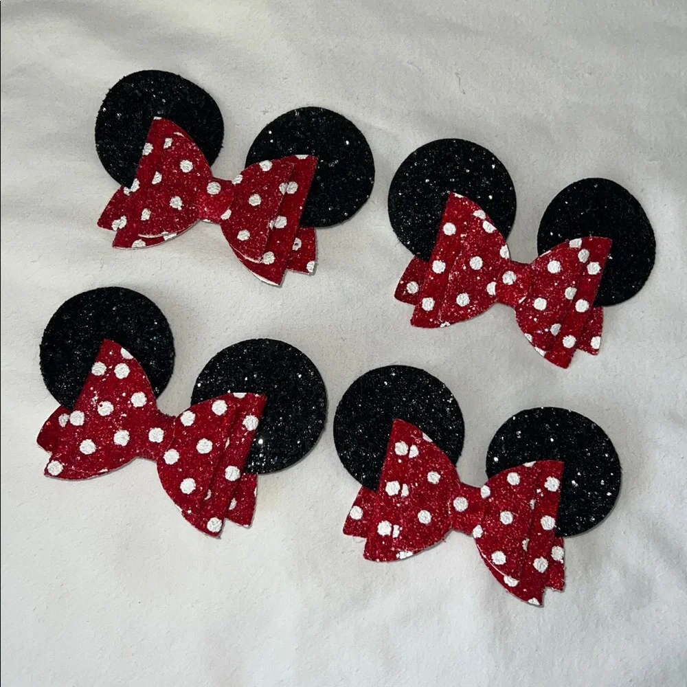 Minnie Mouse ears glittery alligator hair clips for little girl - set of 4